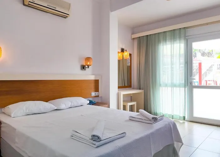 Konfor * 费特希耶