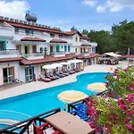 Konfor Hotel *