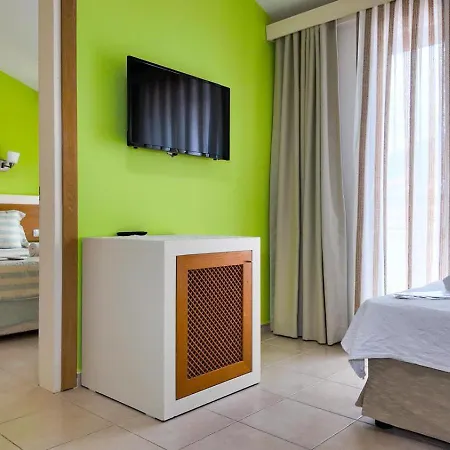 Konfor Hotel *