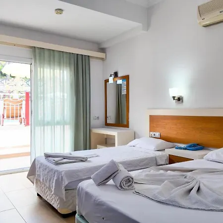 Hotel Konfor *